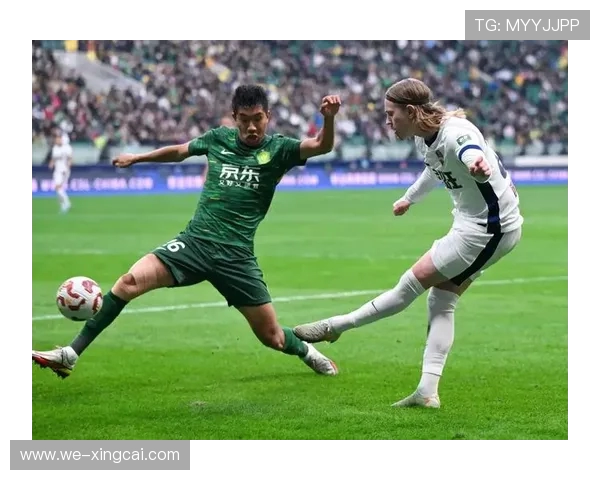 《中超联赛新赛季战况分析:球队动向、战术调整与球员表现解析》 《中超联赛新赛季战况分析:球队动向、战术调整与球员表现解析》